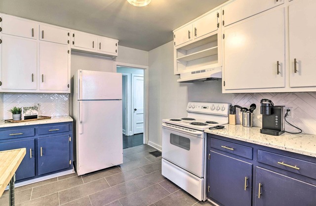 'birmingham Beauty' w/Yard ~ 5 Mi to Dtwn!