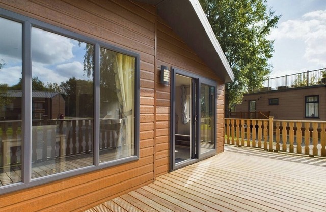 Bittern Lodge: 3BD Retreat in South Lakeland Park