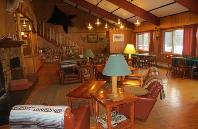 Black Cat Guest Ranch