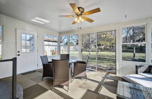 Blair's House in Wentzville - Hot Tub - Game Room