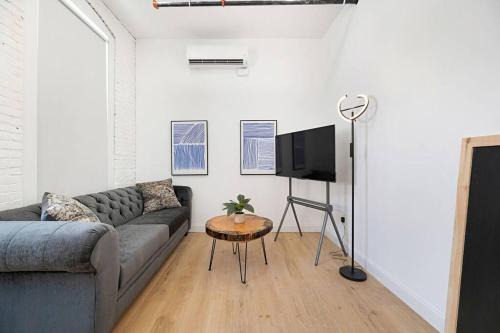 Blend of Charm-Historical Ambiance with Modern Touch