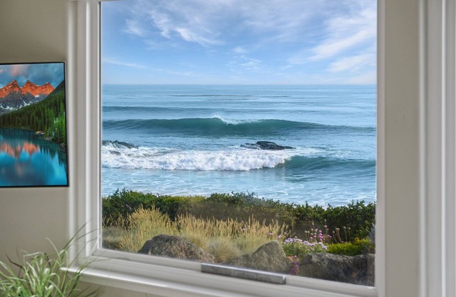 Blue Haven-Oceanfront Stay Near Cambria & Beaches