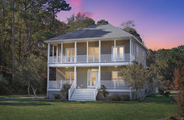 Blue Heron - A Breathtaking Eastern Shore Vacation Experience!