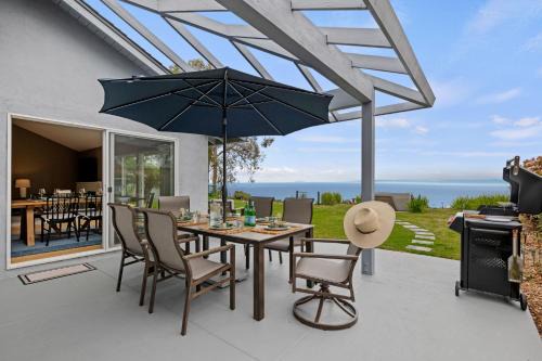 Blue Horizon by Paradise Retreats