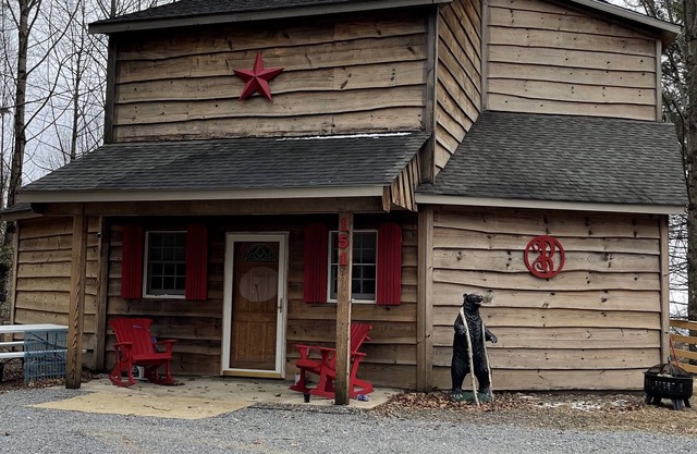 Blue Ridge Cabin Hideaway