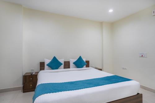 Blue Springs-Madhapur