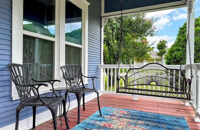 Blueberry Bungalow in Taylor TX