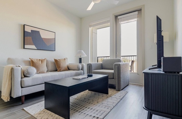 Blueground | Del Valle, pool, nr McKinney Falls