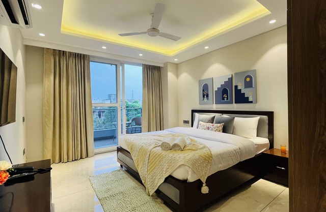 BluO 1BHK Suite - Balcony, Gym, Parking, Liftn
