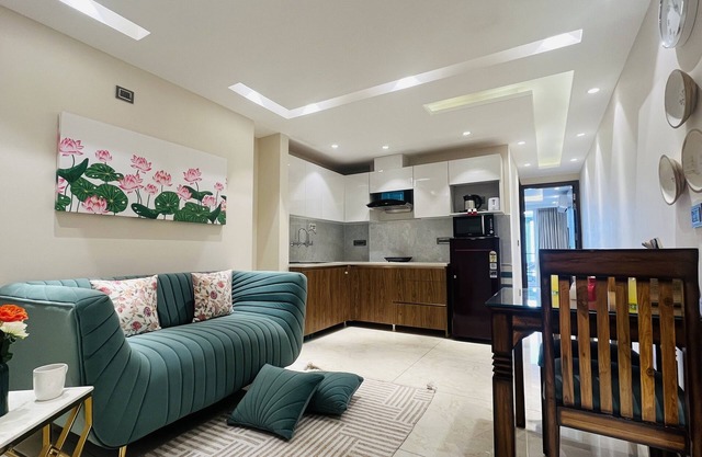 BluO 1BHK Suite - Balcony, Lift, Gym, Parking, TTn