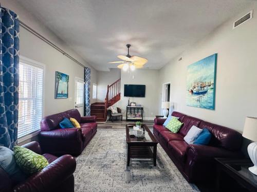 Boat & pet friendly-3 bedroom