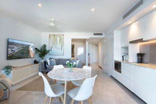 Bokarina Beachfront Apartment