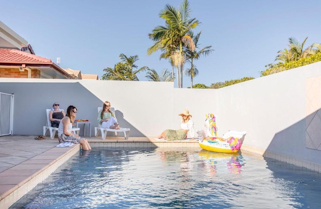 Bokarina Seaside Escape - Only steps to the Beach