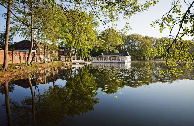 Bokel-Mühle am See
