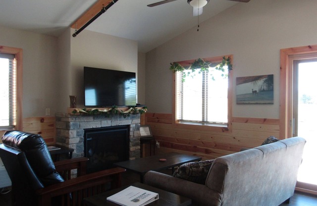 Bonati-Bollwinkle Legacy Cabin 5