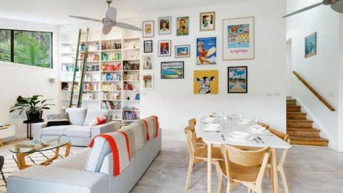 'Bouddi Bush and Bay Retreat' by Accom Holidays
