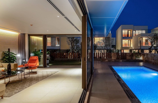 Brand New 3 BDR Pool Villa in 5 Star Resort| Beach