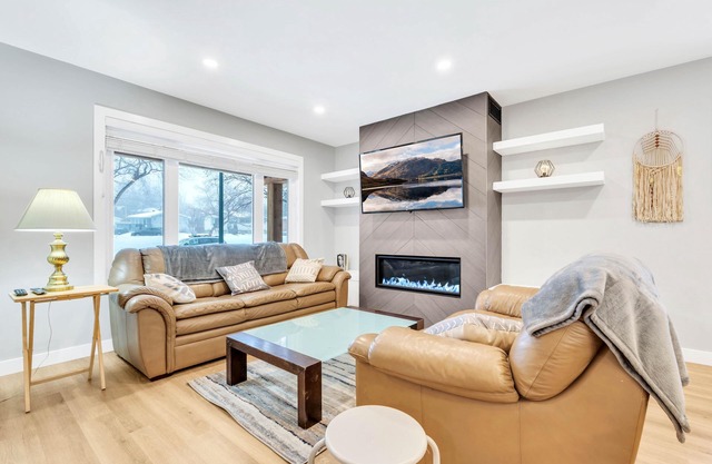 Brand New Comfy Inner City Oasis