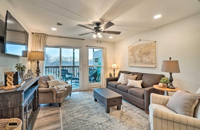 Branson West Condo with Balcony and Resort Amenities