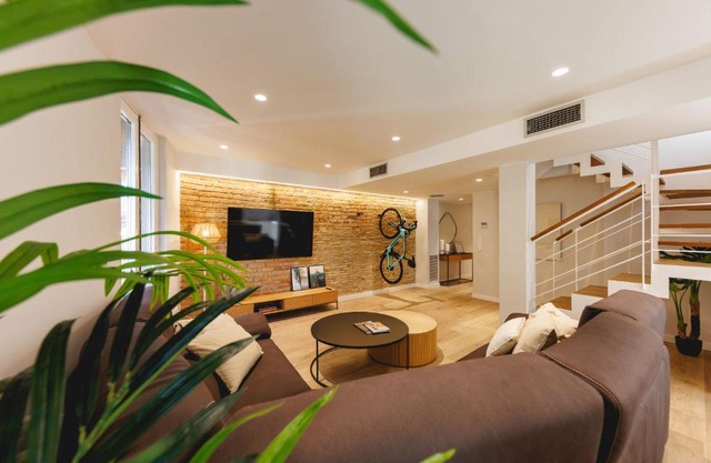 Bravissimo Cort Reial Duplex, Spacious with 3 bedrooms