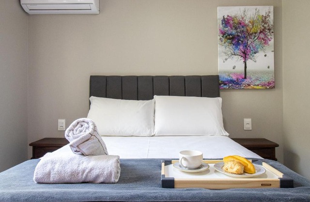 BRC12 - Churrasq, Quadra Mar, 2 Suítes, Climatizad