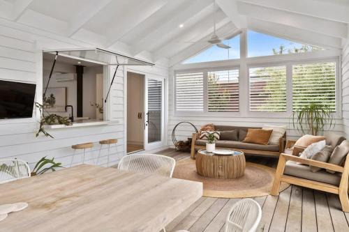 Breezy Beach Vibes 350m to the Ocean