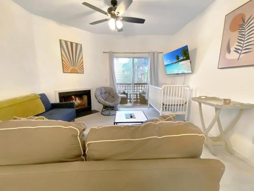 Bright and cozy 1-BR condo, WiFi