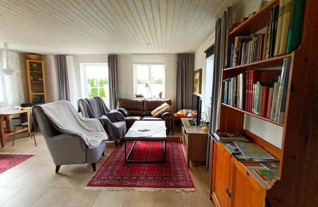 Bright and lovely cottage in Angelholm