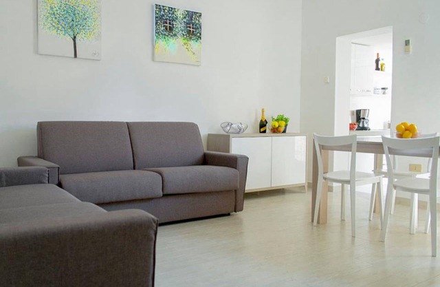 bright apartment fully restored