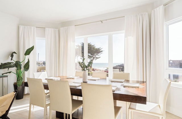 Bright Cayucos Bungalow Steps to Beach & Pier | 3BR w/Shared Firepit Lounge