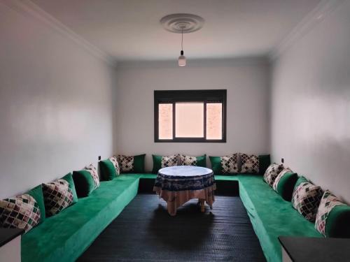 bright & cozy apartment in targha