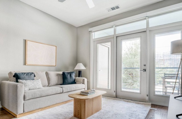 Bright Mueller 1BR w/ Pool, W/D & Gym, nr park, by Blueground