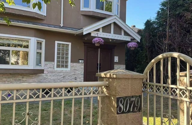 Bright West Side Retreat 3BR Kitchen & Living