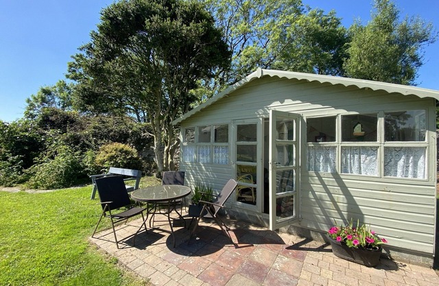 BRYN HYFRYD COTTAGE 2