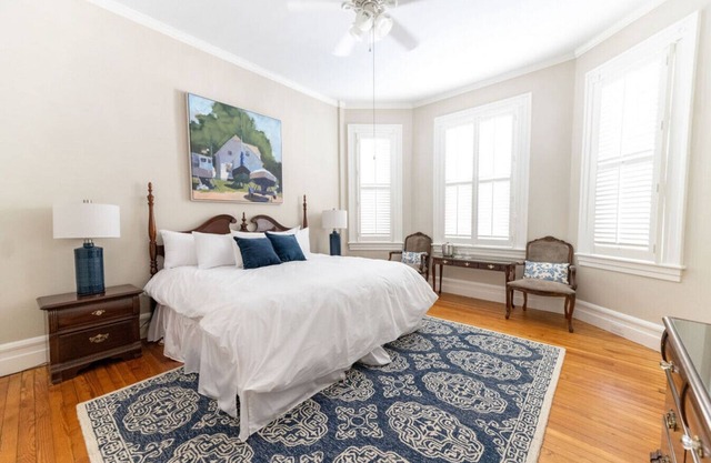 Buccaneer Room - Captain’s Quarters Inn