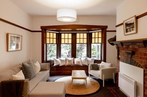 Buckley's Rest - 2 Bdrm Apartment in Battery Point