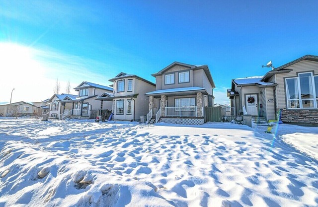 Budget Stay | Kitchen Essentials | WIFI | Parking