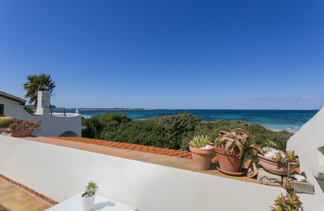 Buen Retiro · Seafront apartment in Sa Rocca Tunda