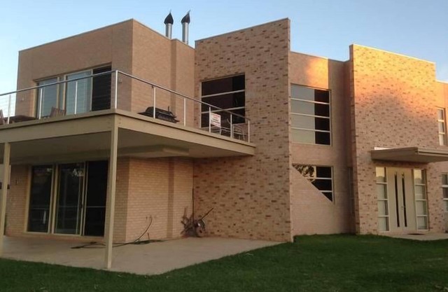 BUNDALONG WATERFRONT Bundalong’s premier rental property. Bundalong’s Best