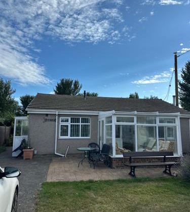 Bungalow in Talacre