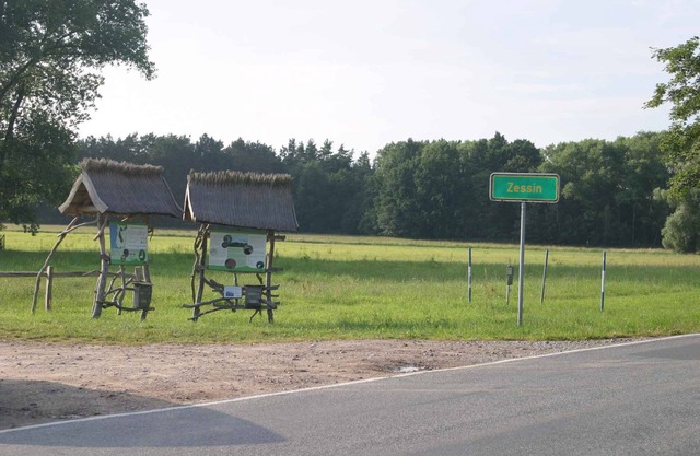 Bungalow with lake view