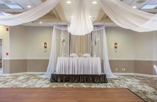 Burrstone Inn, an Ascend Collection Hotel