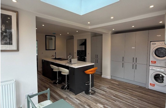 Business or Bliss-Stylish Lincolnshire Retreat