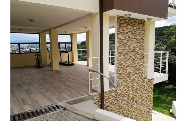 Business101 Home by Nomads Block