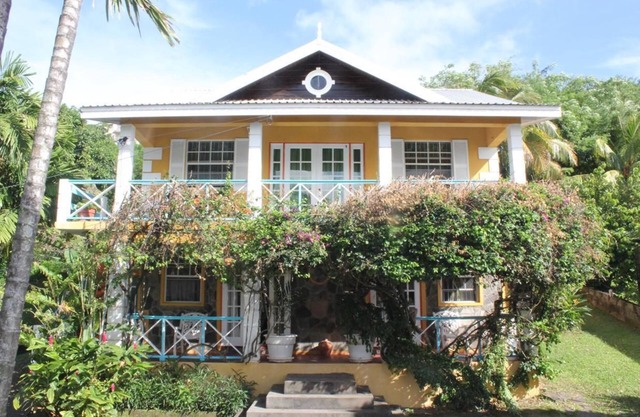 Buttercup Cottage Apartments