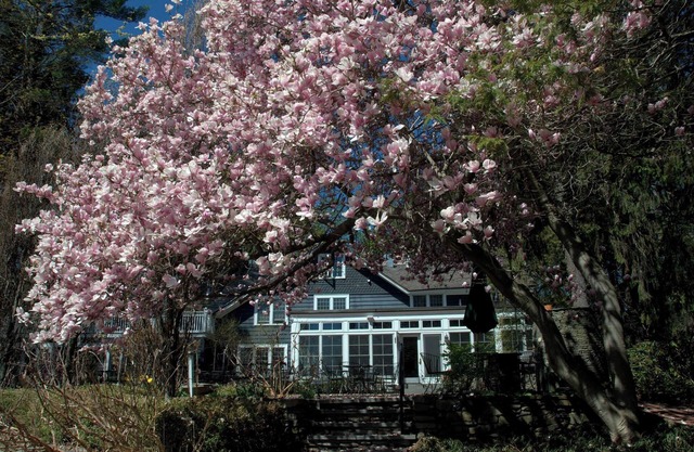 Buttermilk Falls Inn