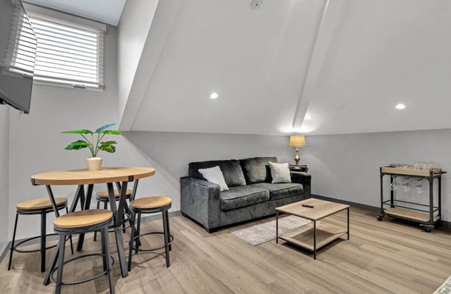 Bywater New Unit Near FQ/Frenchman+Secure parking