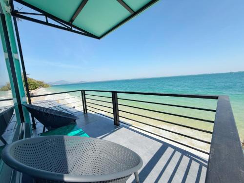 C smile samed resort