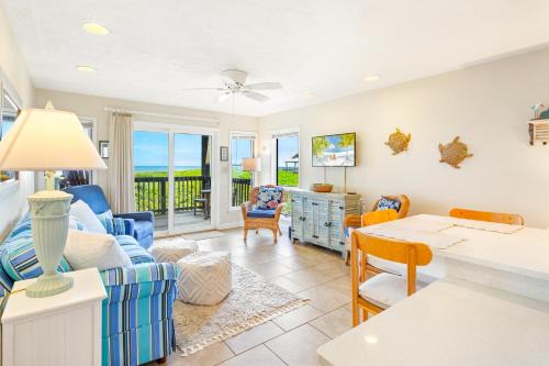 C102A - Dawn at Duck