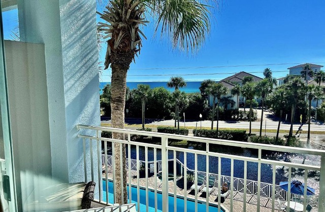 Cabana's @ Gulf Place #308